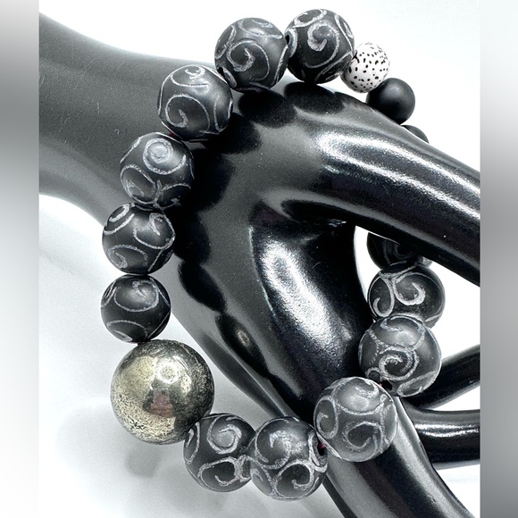 PYRITE + ONYX STONES NATURAL BRACELET size 8” - Picture 4 of 8